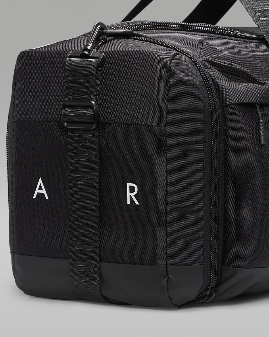 NIKE公式】ジョーダン ベロシティ ダッフルバッグ (55L).オンラインストア (通販サイト)